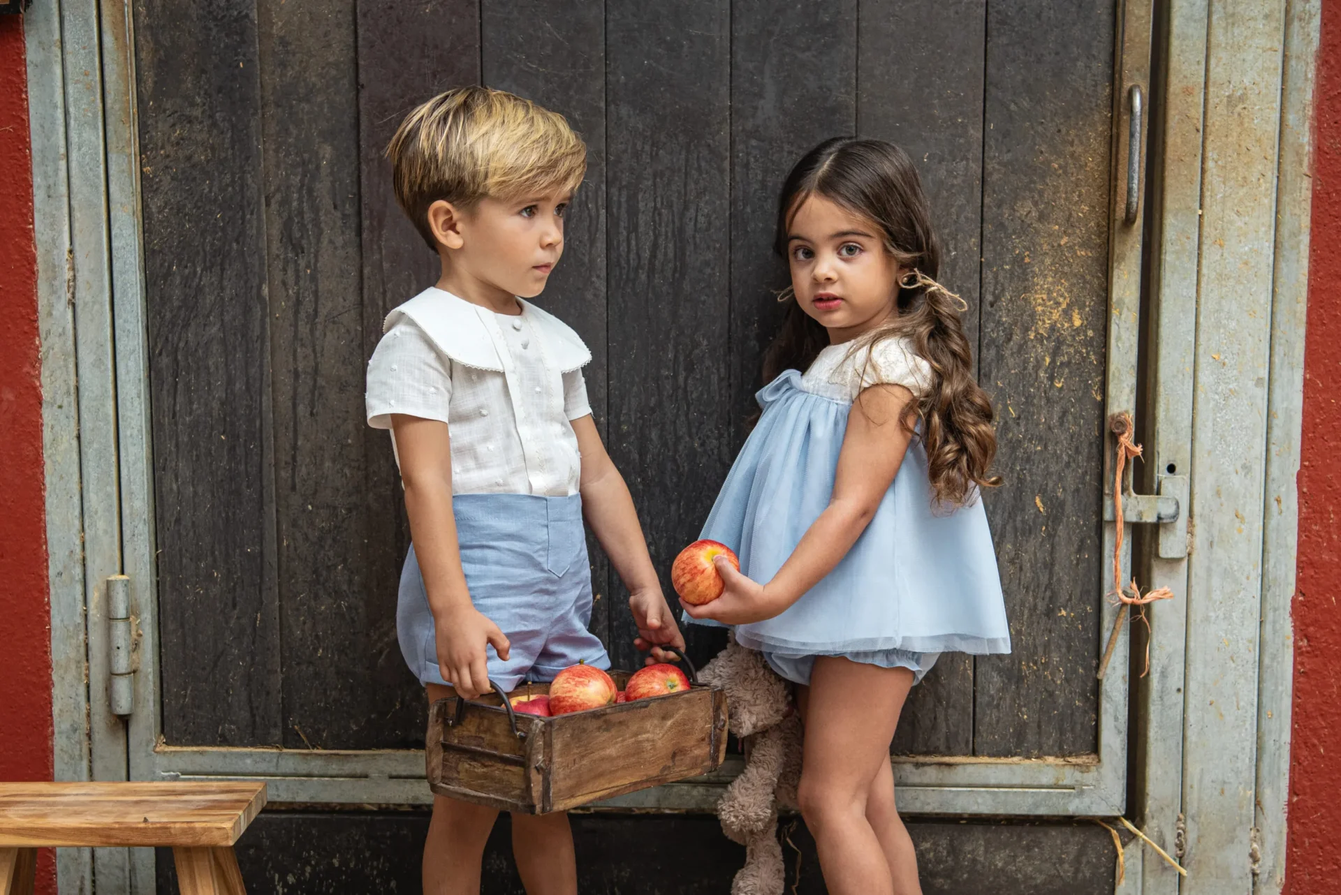 marta y paula-tendencia-vestido-infantil-bebé-chowa