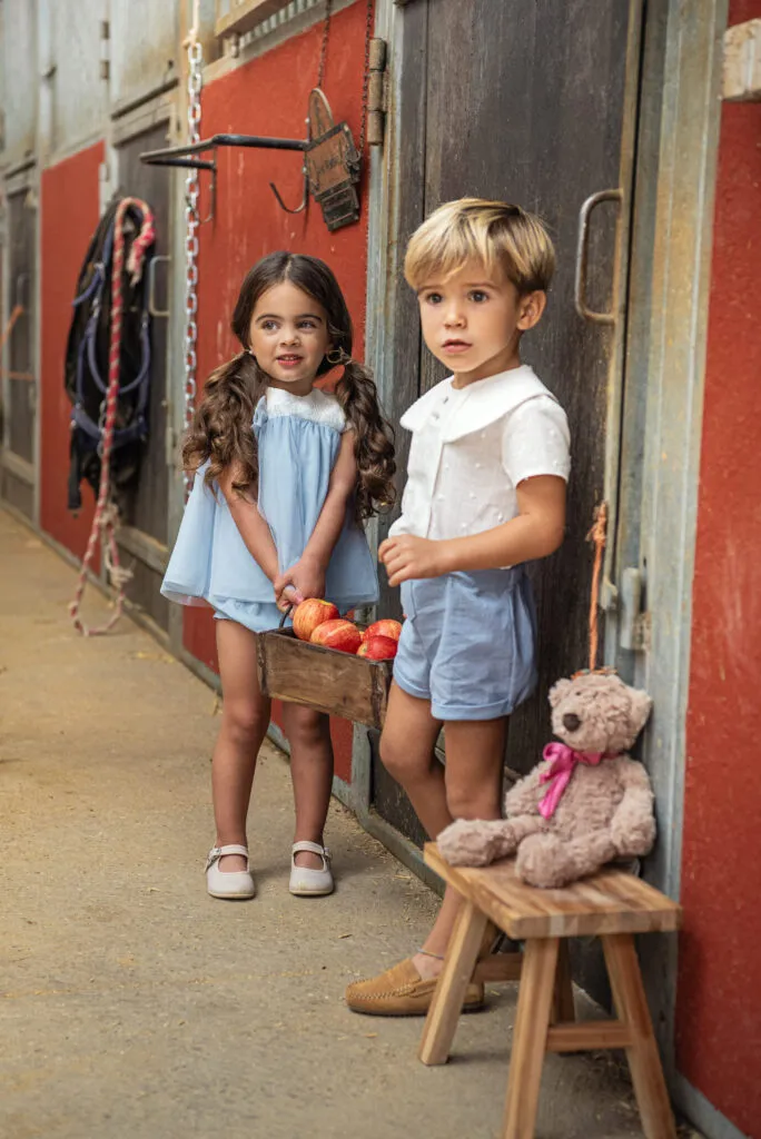marta y paula-tendencia-vestido-infantil-bebé-chowa