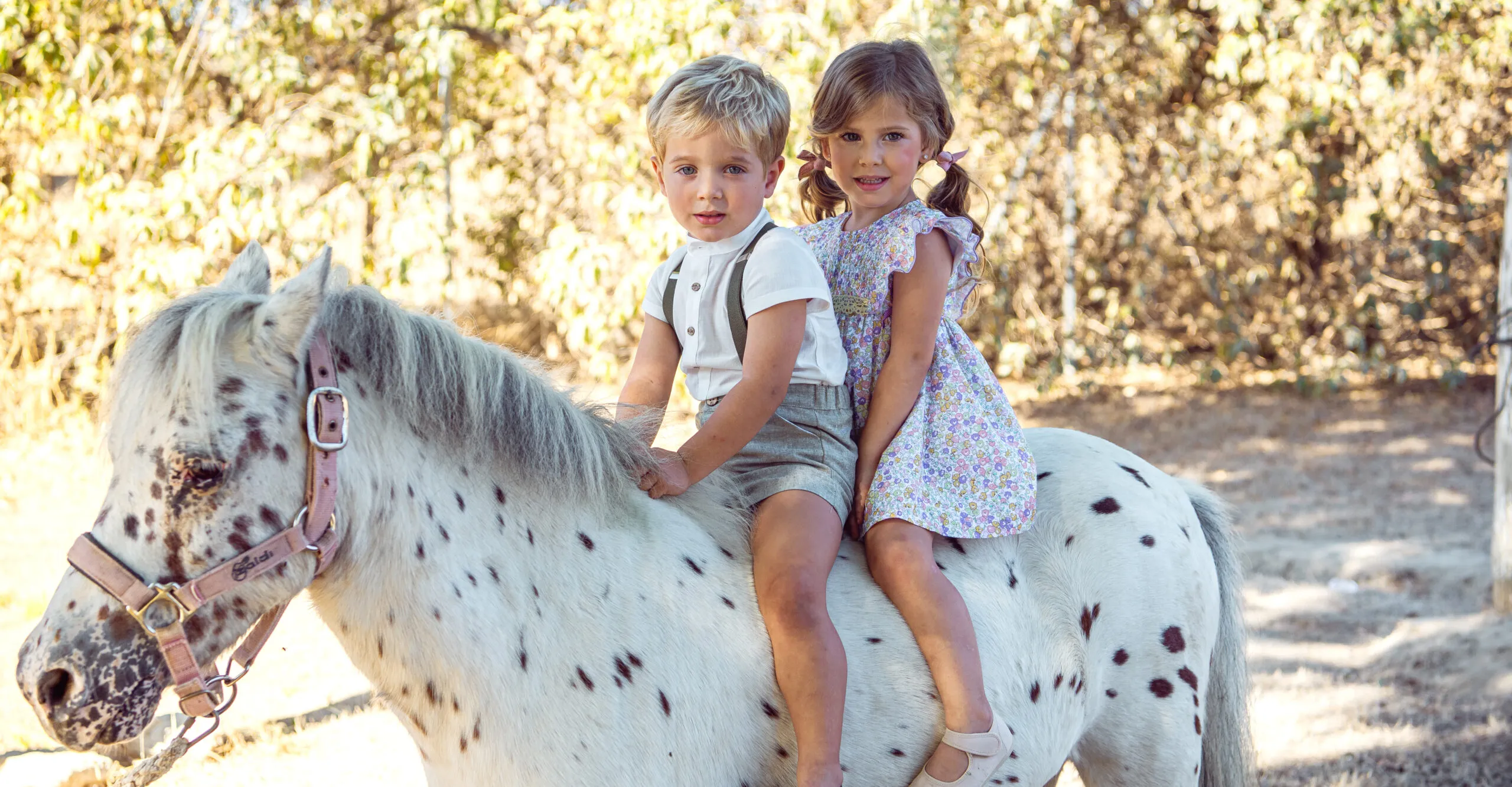 marta y paula-tendencia-vestido-conjunto-bebé