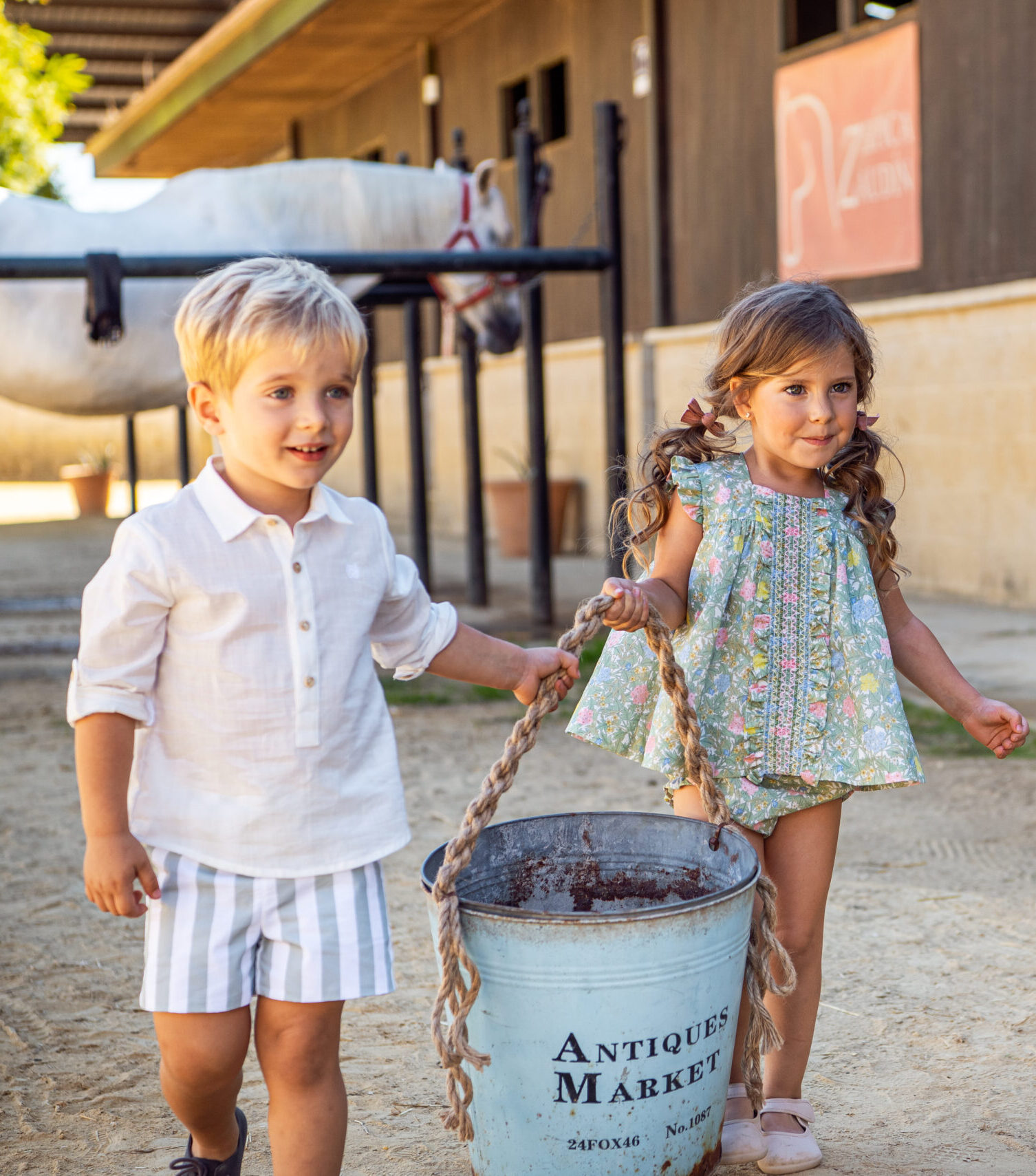 marta y paula-tendencia-vestido-infantil-bebé-WABISABI