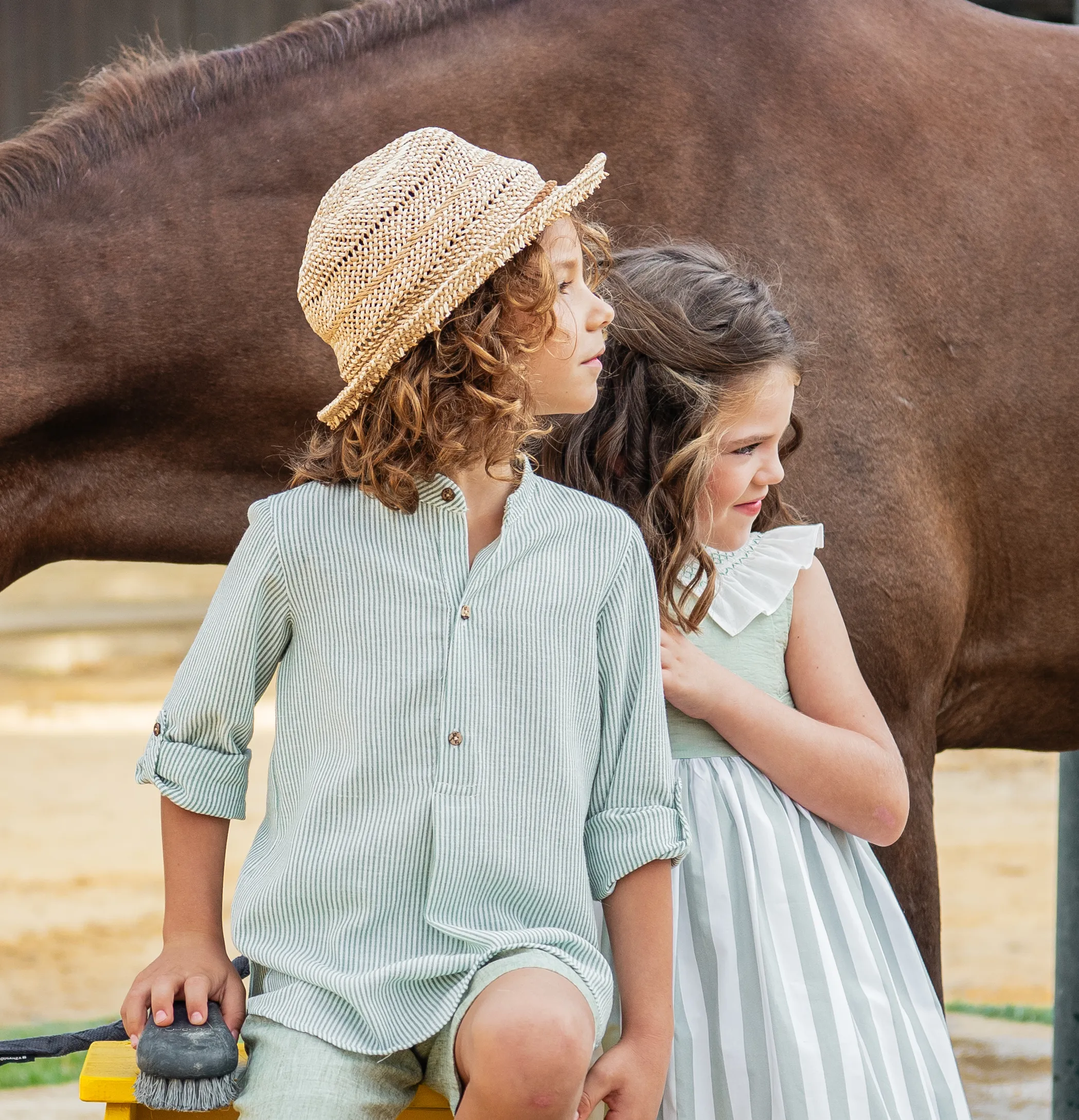 marta y paula-tendencia-vestido-conjunto-bebé